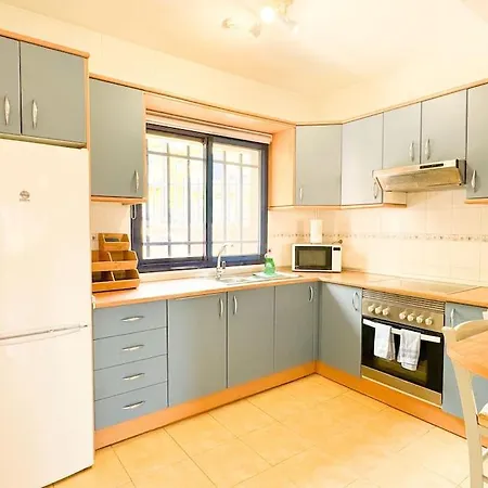 Surf House Meloneras San Bartolomé