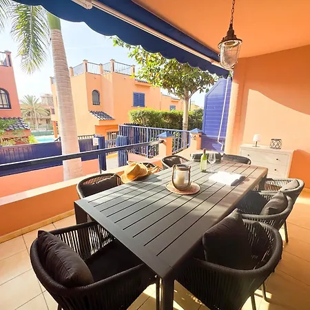 Surf House Meloneras